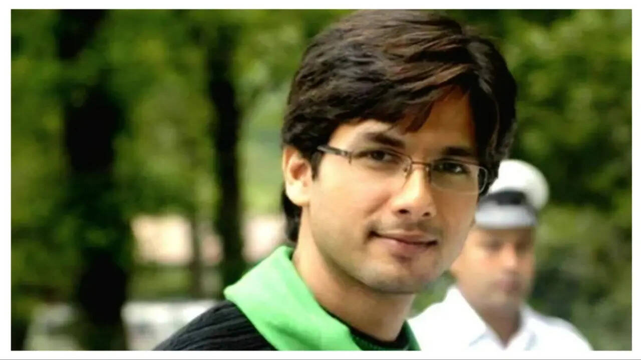 Shahid as Aditya in Jab We Met