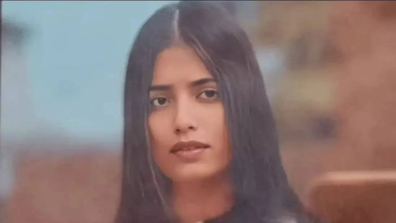 UP woman ends life after video call with husband; family alleges harassment