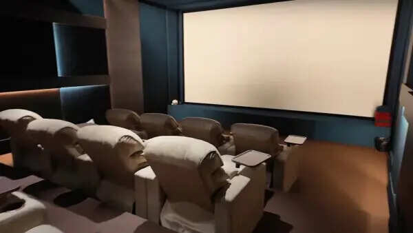 Rakesh Roshan private theatre