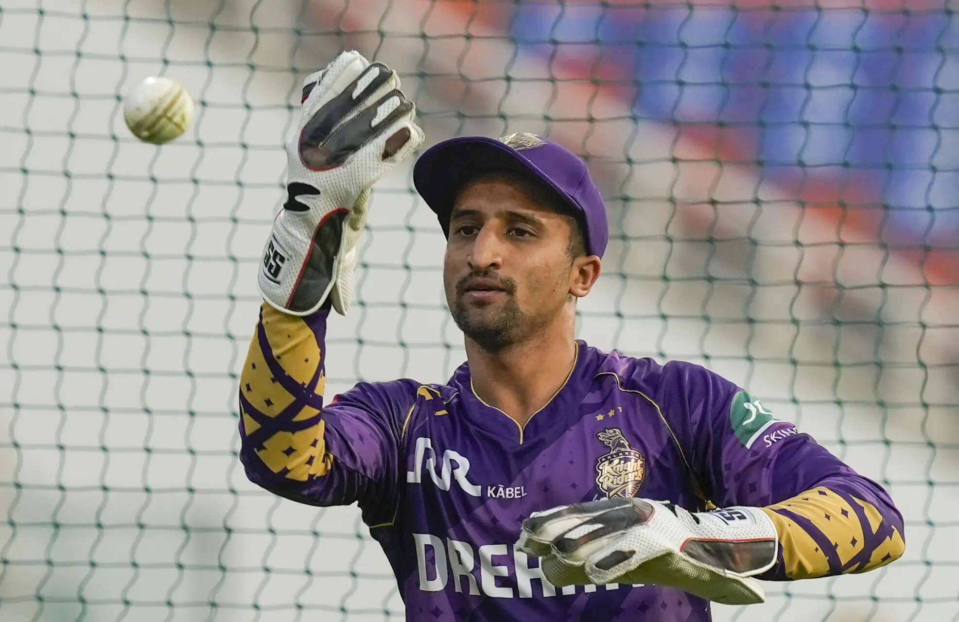 KKR make surprise last-minute replacement with playoff hopes on the line vs DC