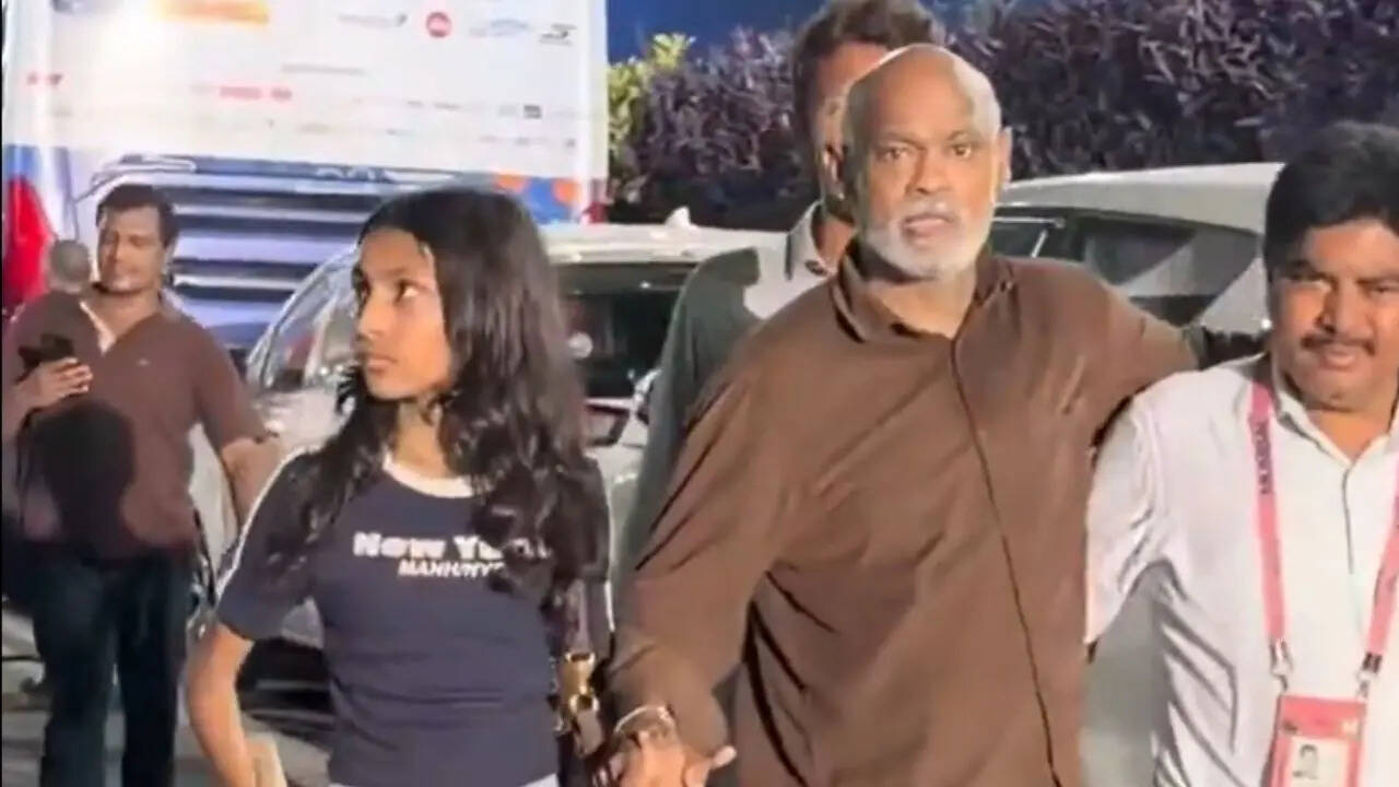 Struggling to walk, Kambli spotted during MI’s final IPL game — Watch