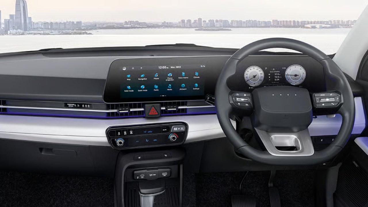 Hyundai Verna interior