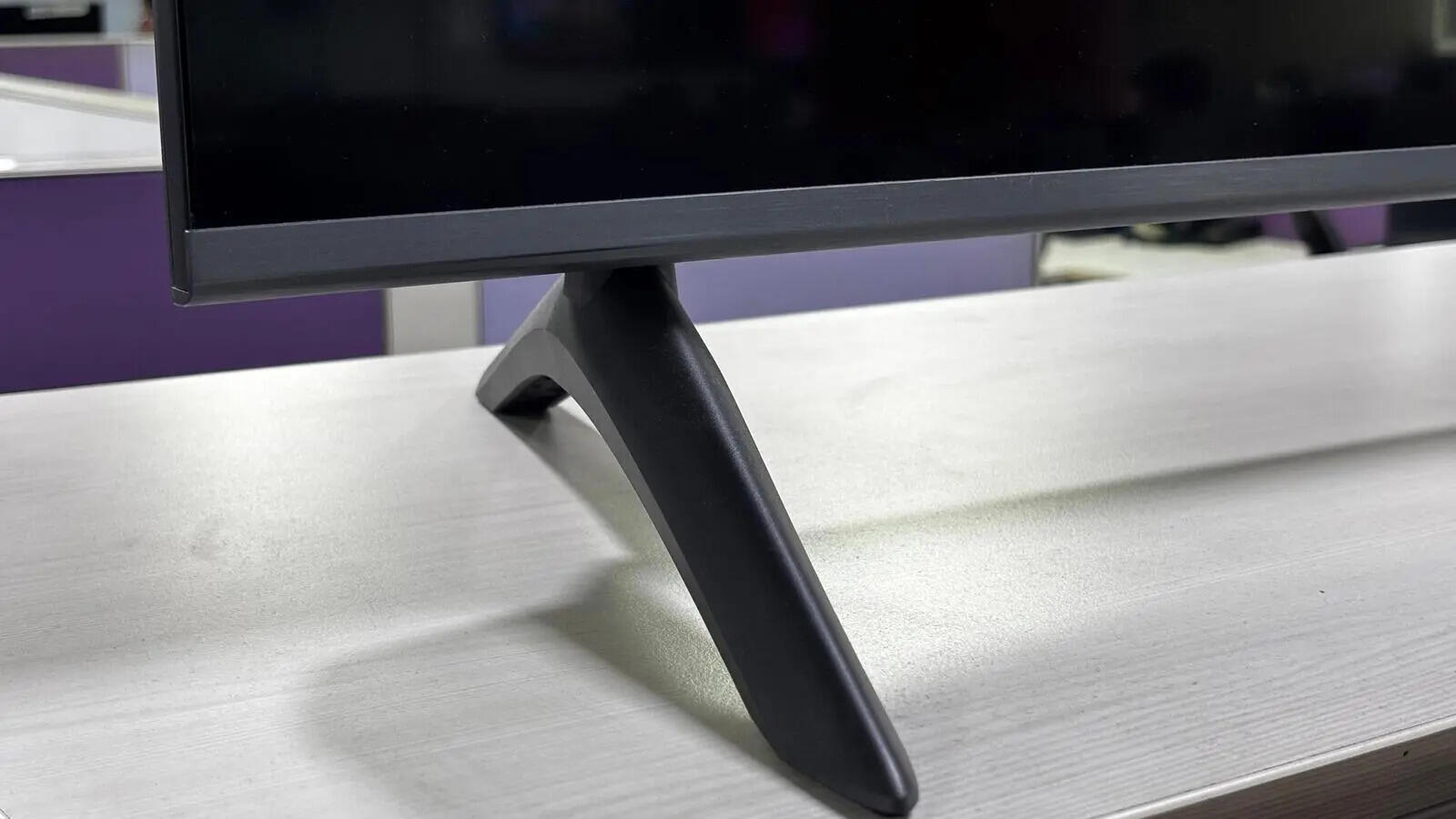Sturdy metal stands