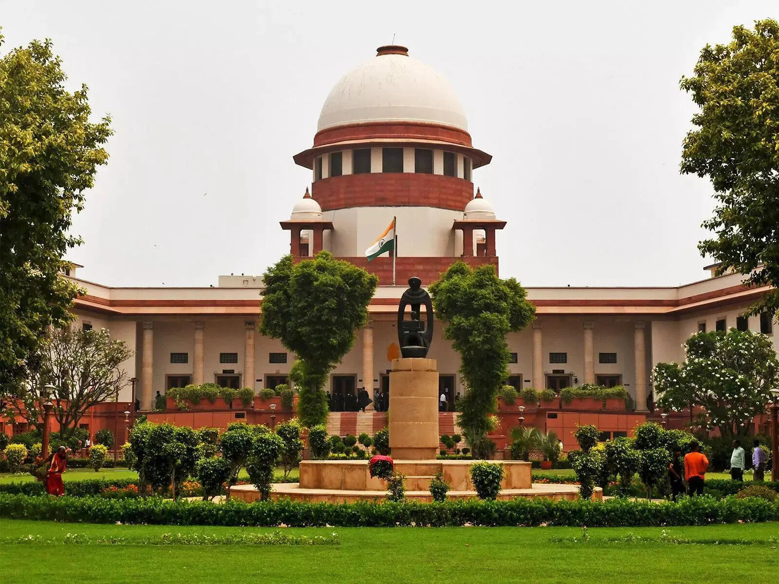 SC accepts RIL’s fresh request to settle gas row with Centre