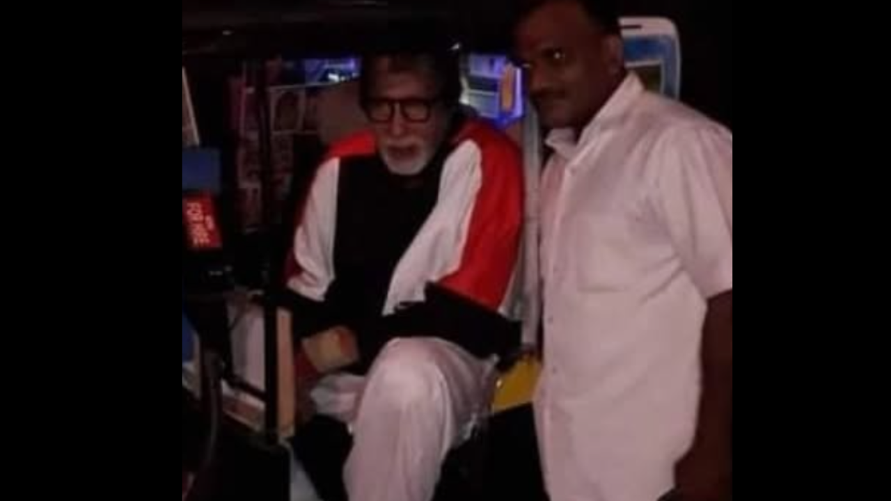 Over the years, some of his passengers have included actors Amitabh Bachchan and Akshay Kumar.