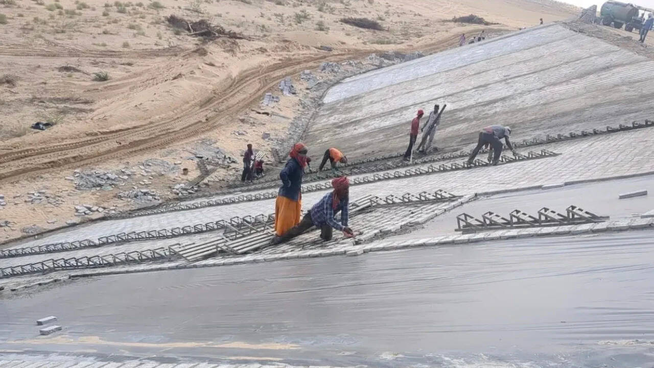 The project, currently under construction, promises year-round drinking water for the Jaisalmer and Barmer districts by storing 141 crore litres.