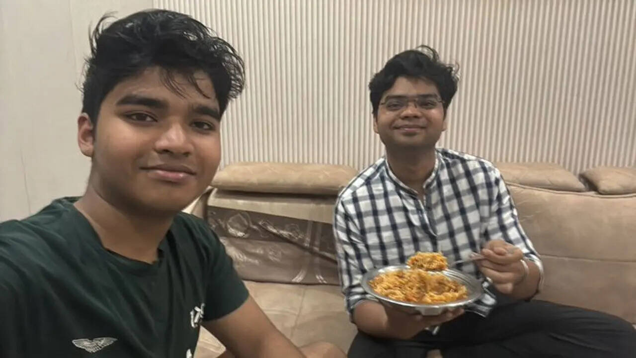 CBSE admits wrong Physics answer sheet was uploaded for Class 12 student after viral posts; family seeks cautious OSM rollout