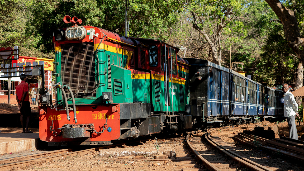 Toy train