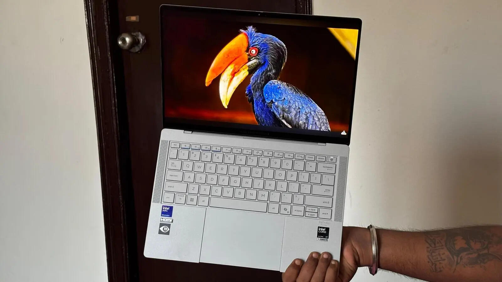 Vibrant OLED display