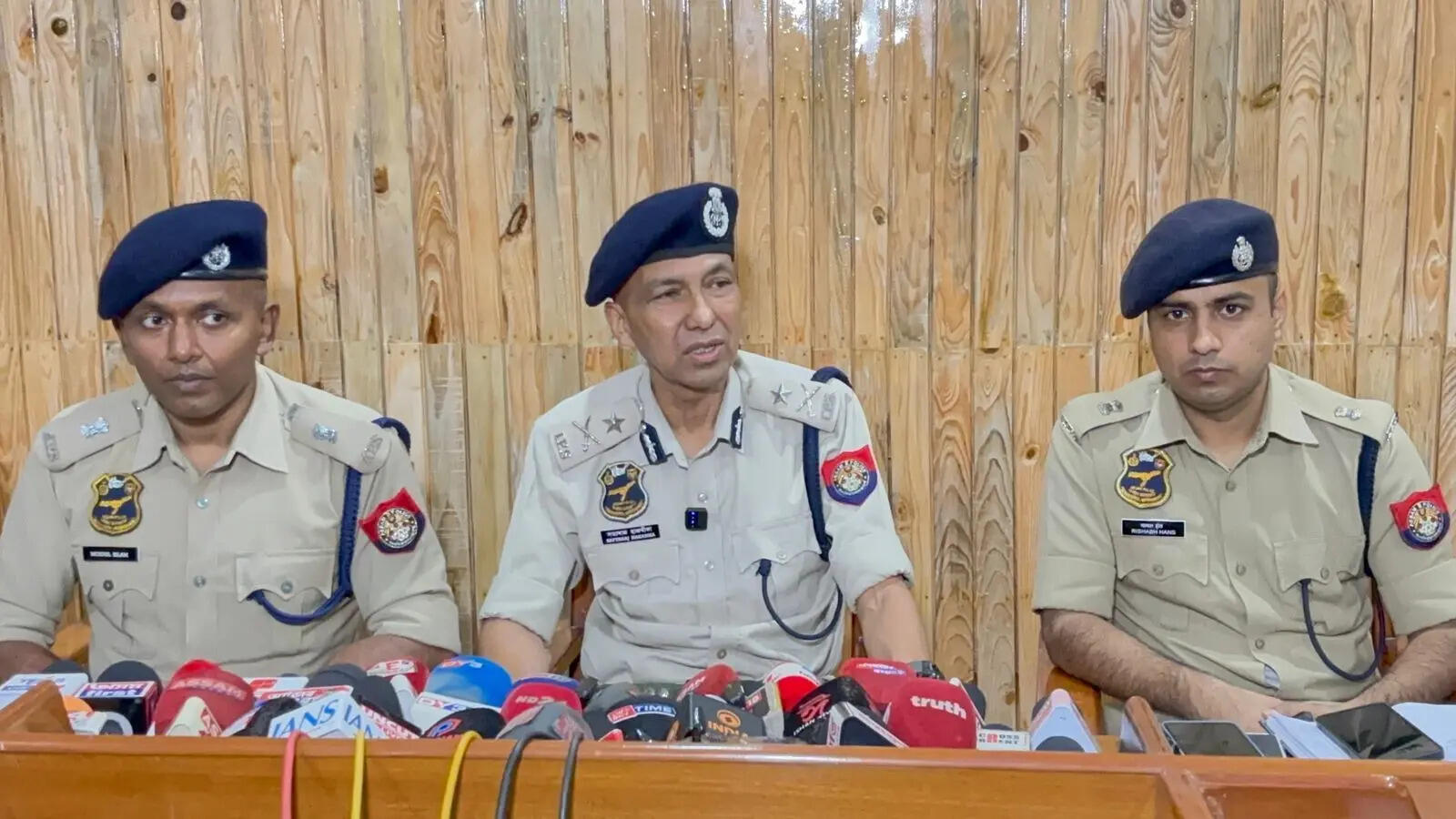 25261833-619a-48d4-b5bd-d6520cfa695e_IGP_Satyaraj_Hazarika_press_meet.jpg