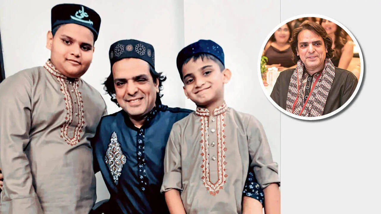 Kamal Sabri with his sons, Abdul Ahad Sabri and Asad Sabri