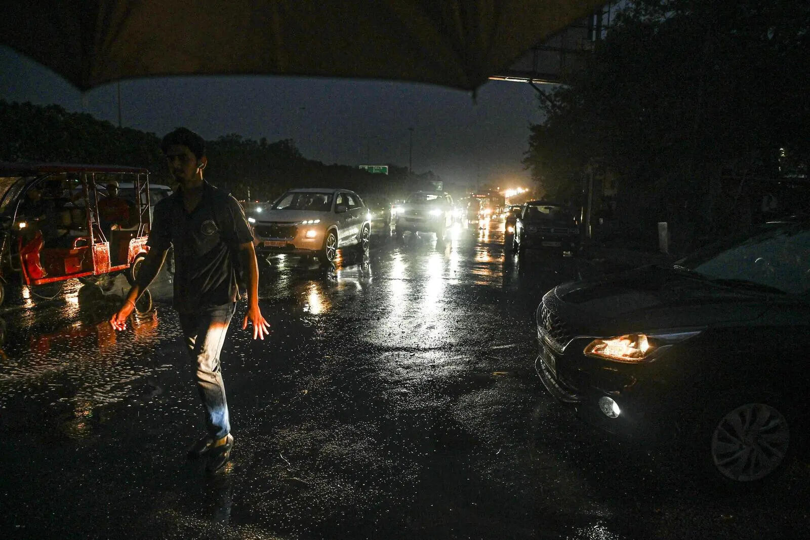 28RAIN-3.jpg