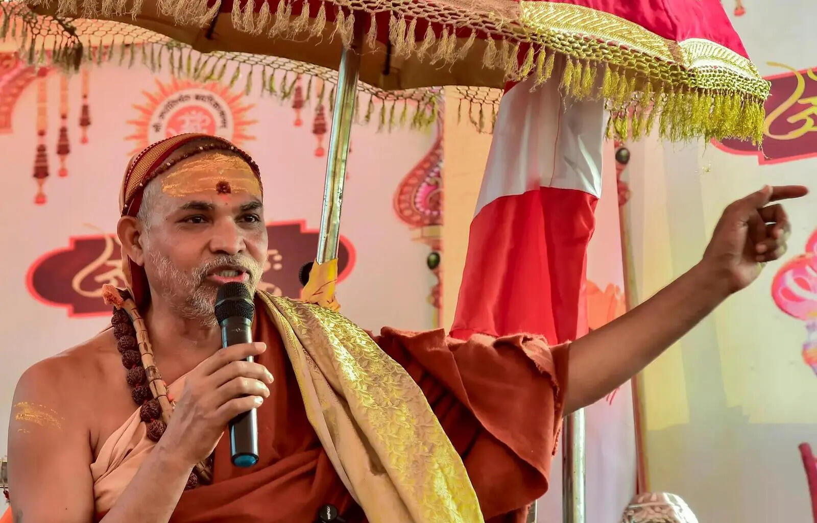 Relief for seer Avimukteshwaranand: SC upholds pre-arrest bail in POCSO case