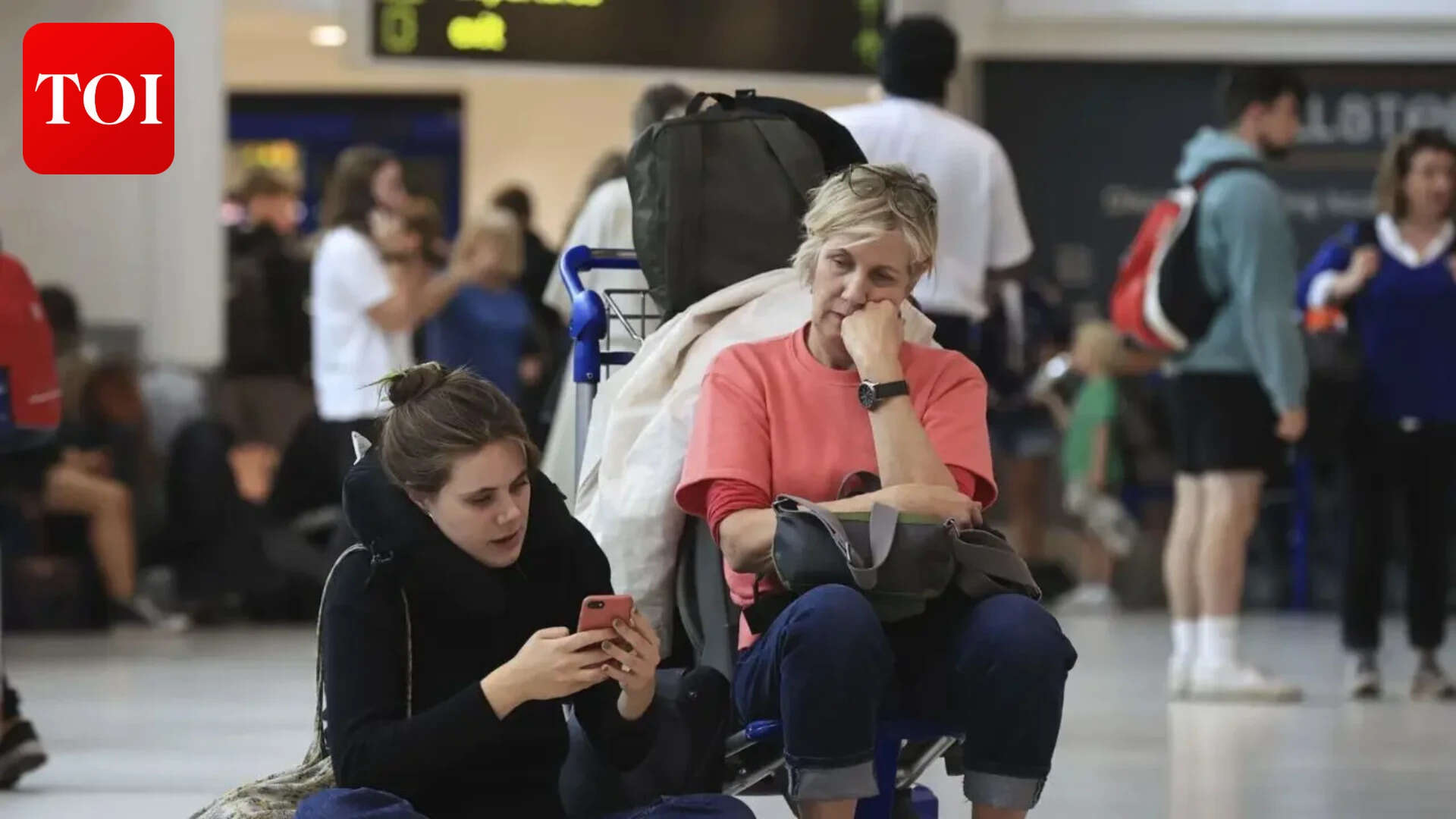 UK travellers urged to reach airports 3 hours early amid new border checks
