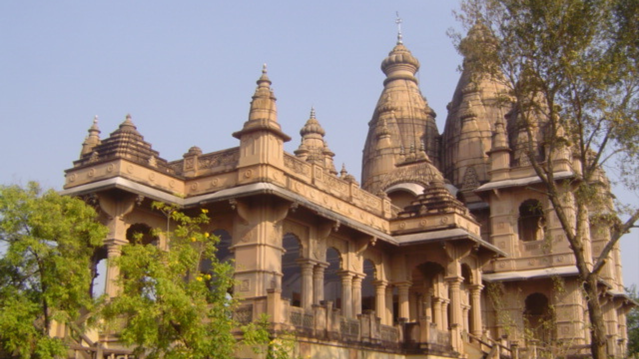 Navlakha Mandir