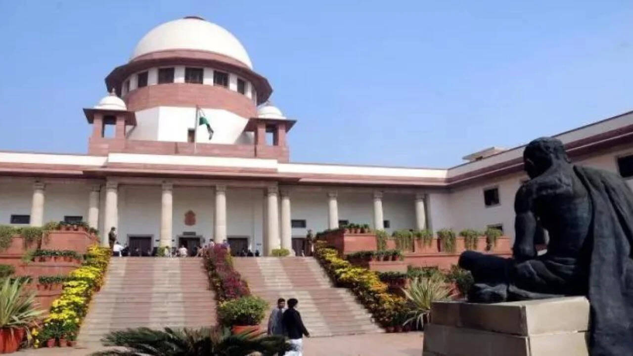 SC awards 11 lakh to convict held 24 days after parole
