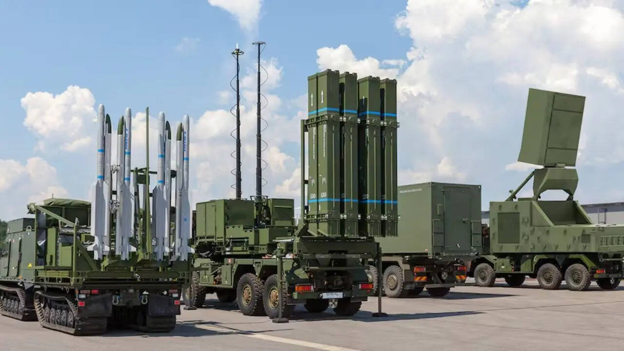 Ukraine receives new German IRIS-T air defence launcher amid continued Russian attacks