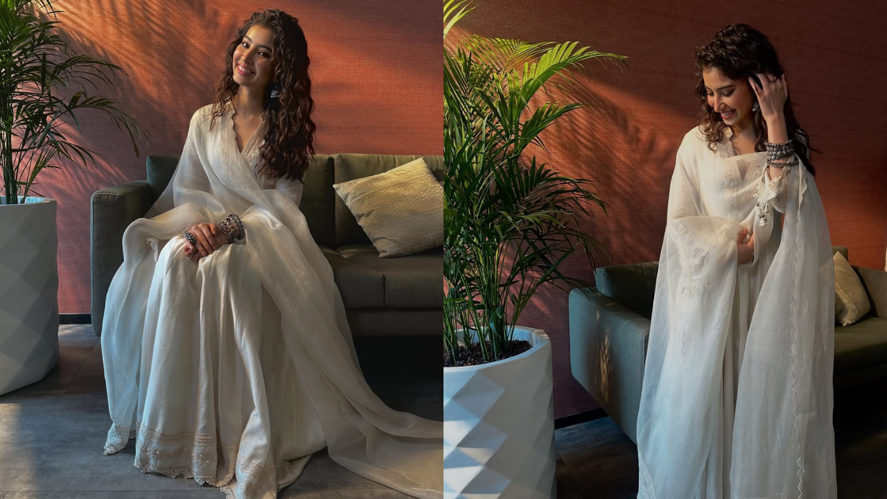 Sara Arjun's Dreamy White Anarkali Look