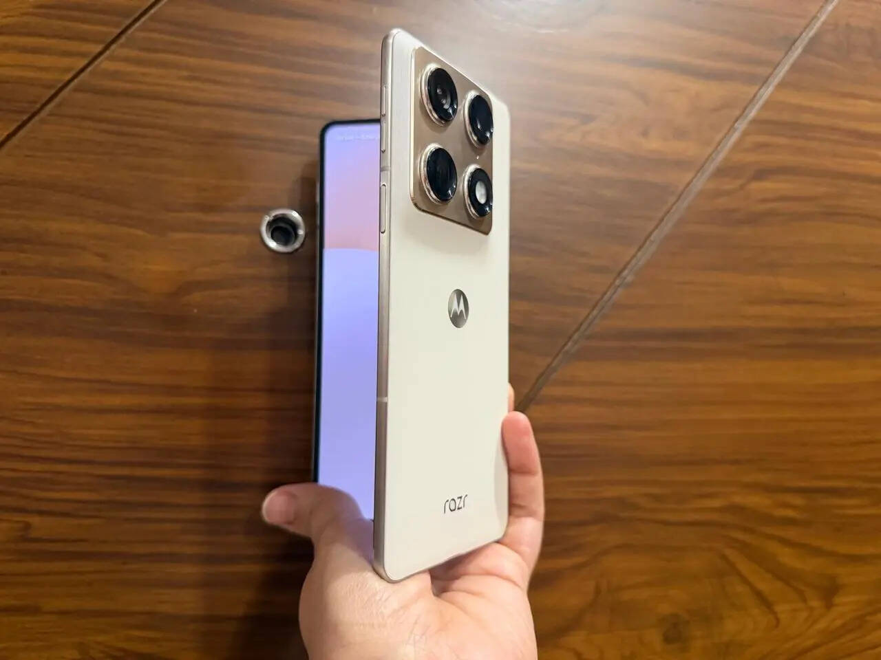 Motorola Razr fold review