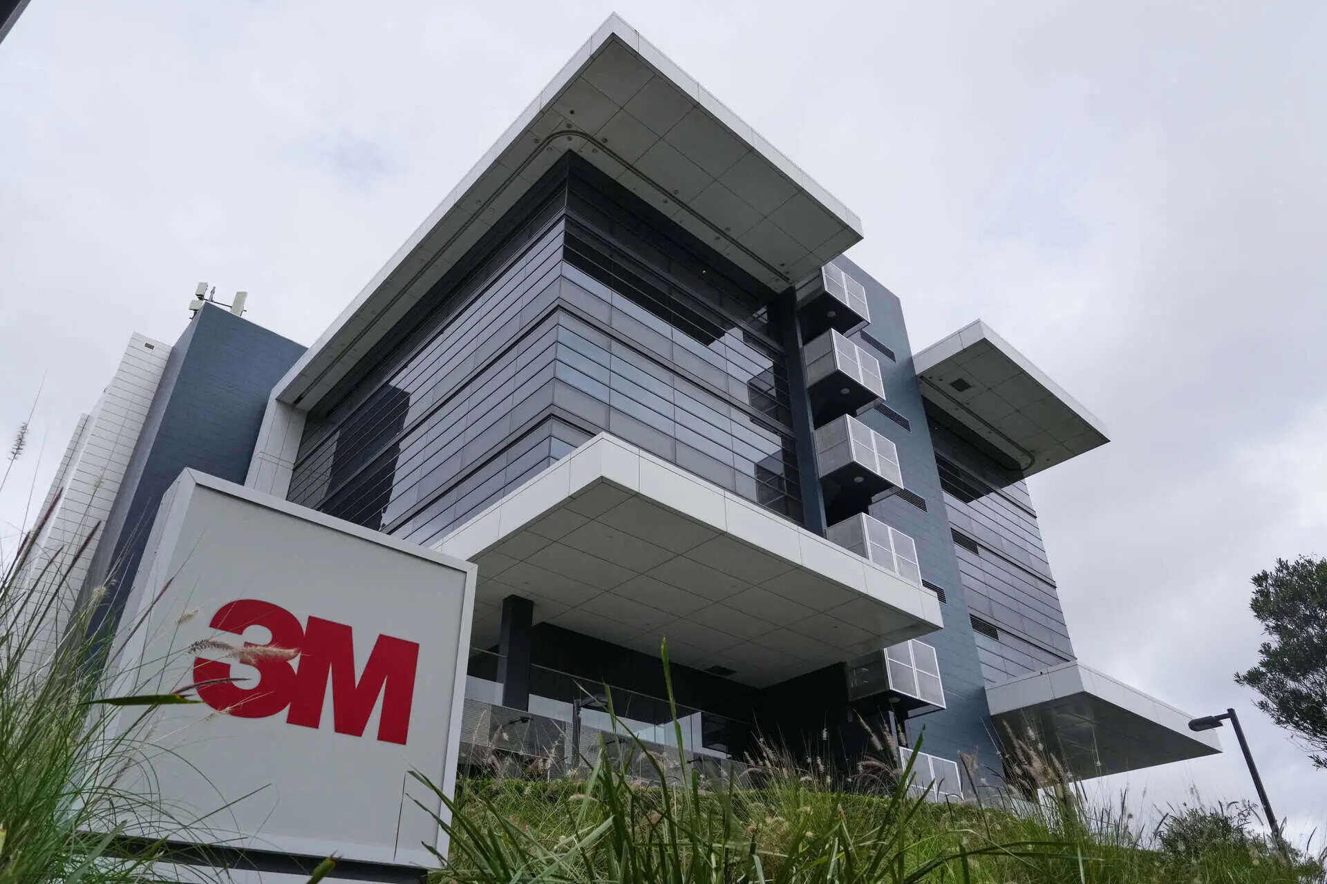 In biggest-ever case against an American company, Australia sues 3M for $1.5 billion