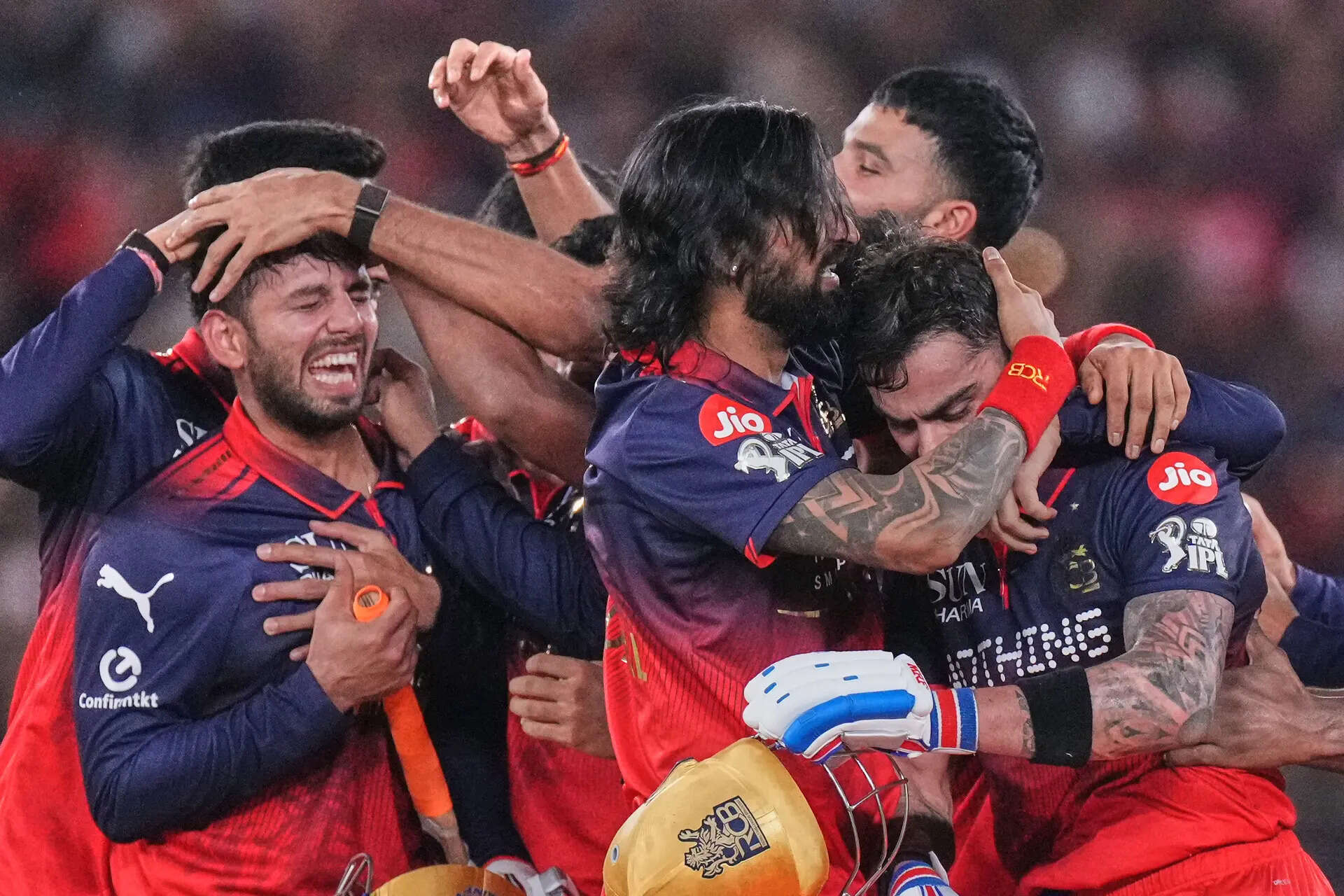 kohli-leads-bengaluru-to-5-wicket-win-over-gujarat-in-indian-premier-league-final.jpg