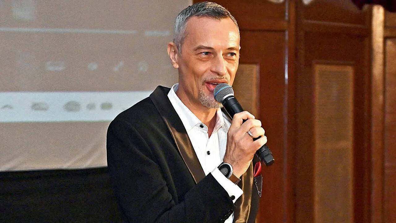 Frédéric Wolska, Academic Director, Alliance Française de Delhi Frédéric Wolska, Academic Director, Alliance Française de Delhi