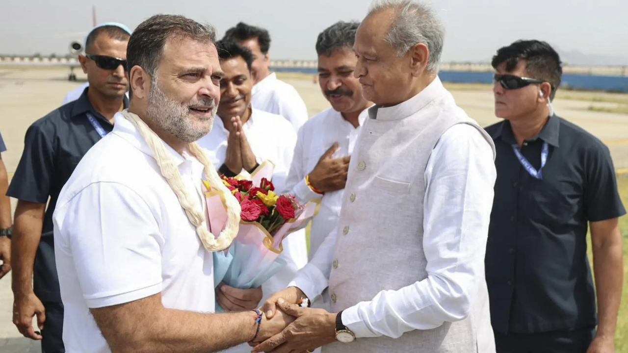 'Hard work, not sycophancy, will help Congress reconnect with people at grassroots level': Rahul Gandhi tells party leaders