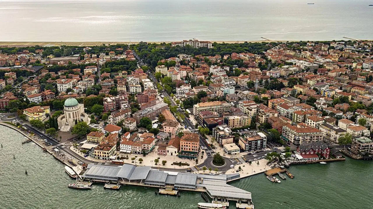 Lido and Pellestrina: A different side of Venice