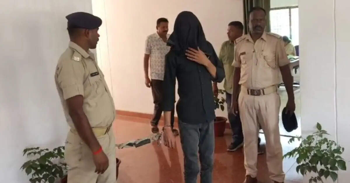 9aafeddd-42d0-430c-8ec5-971ef7851517_bokaro-arrested-prince-khan-associate.jpg