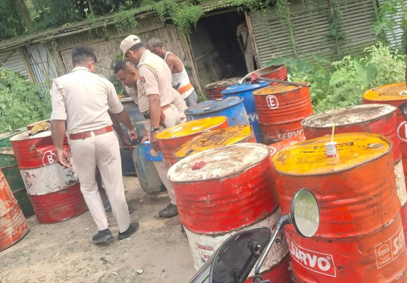 309924ba-7cb1-4cf1-abc4-67b886b5b564_Police_raid_Sivasagar_diesel_theft.jpg