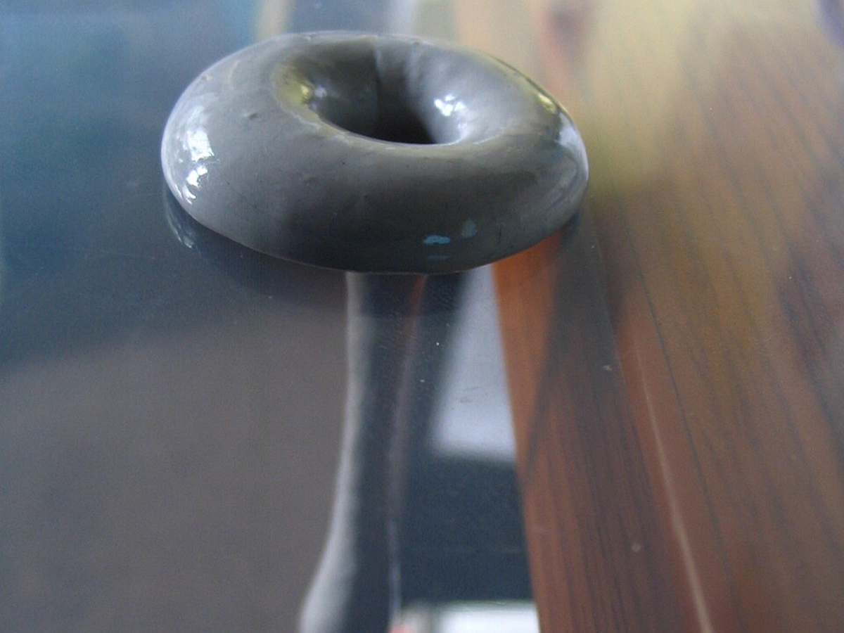 Silly putty dripping