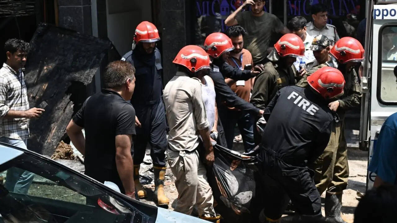 10 dead after fire breaks out at south Delhi’s Malviya Nagar restaurant