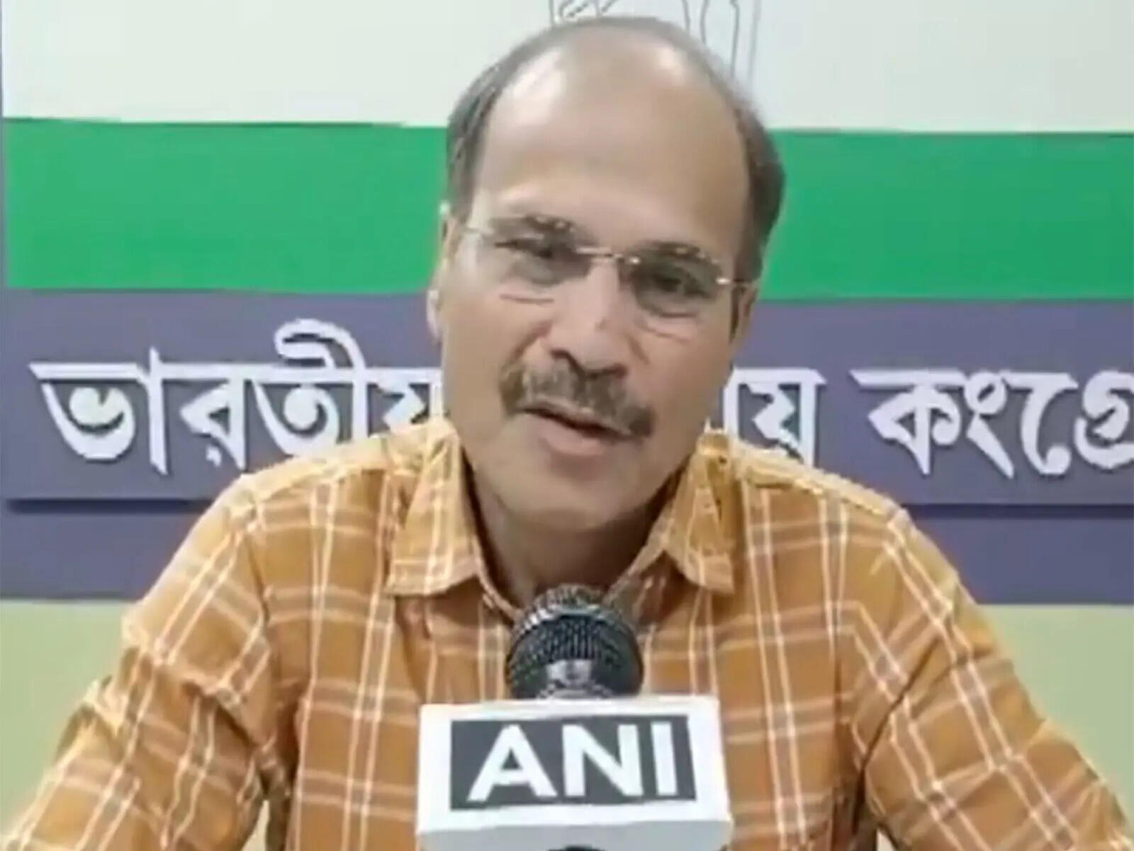 'Do ghaz ki doori': Adhir Ranjan Choudhary invokes PM Modi's Covid-era slogan on BJP keeping distance from rebel Trinamool MLAs