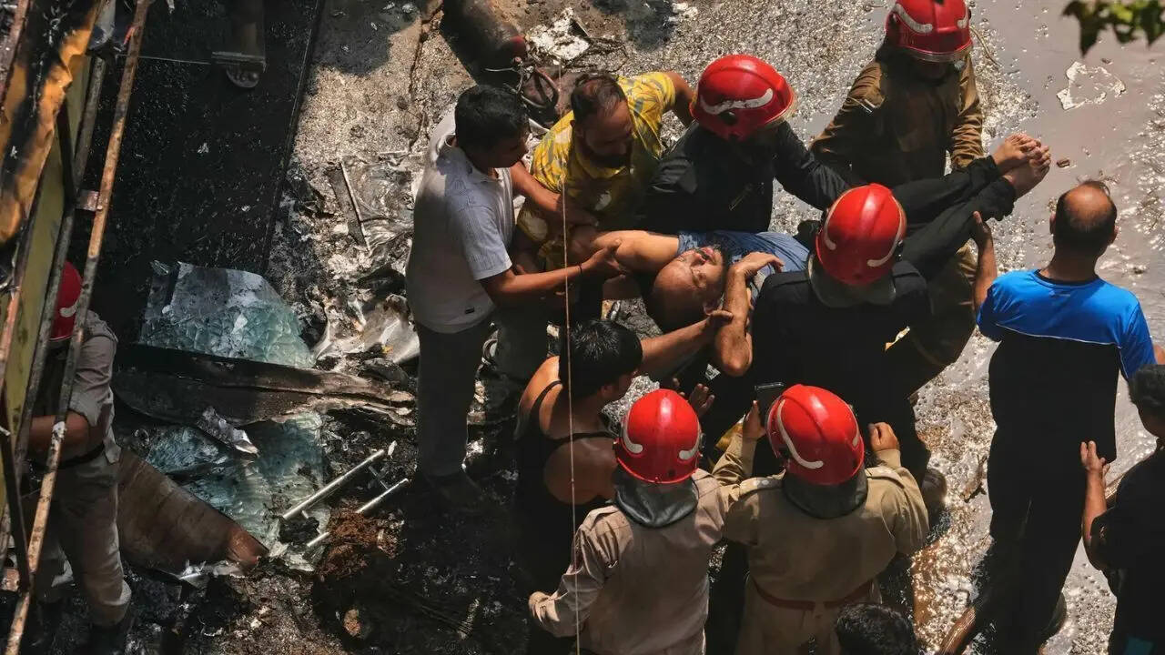 Malviya Nagar hotel fire