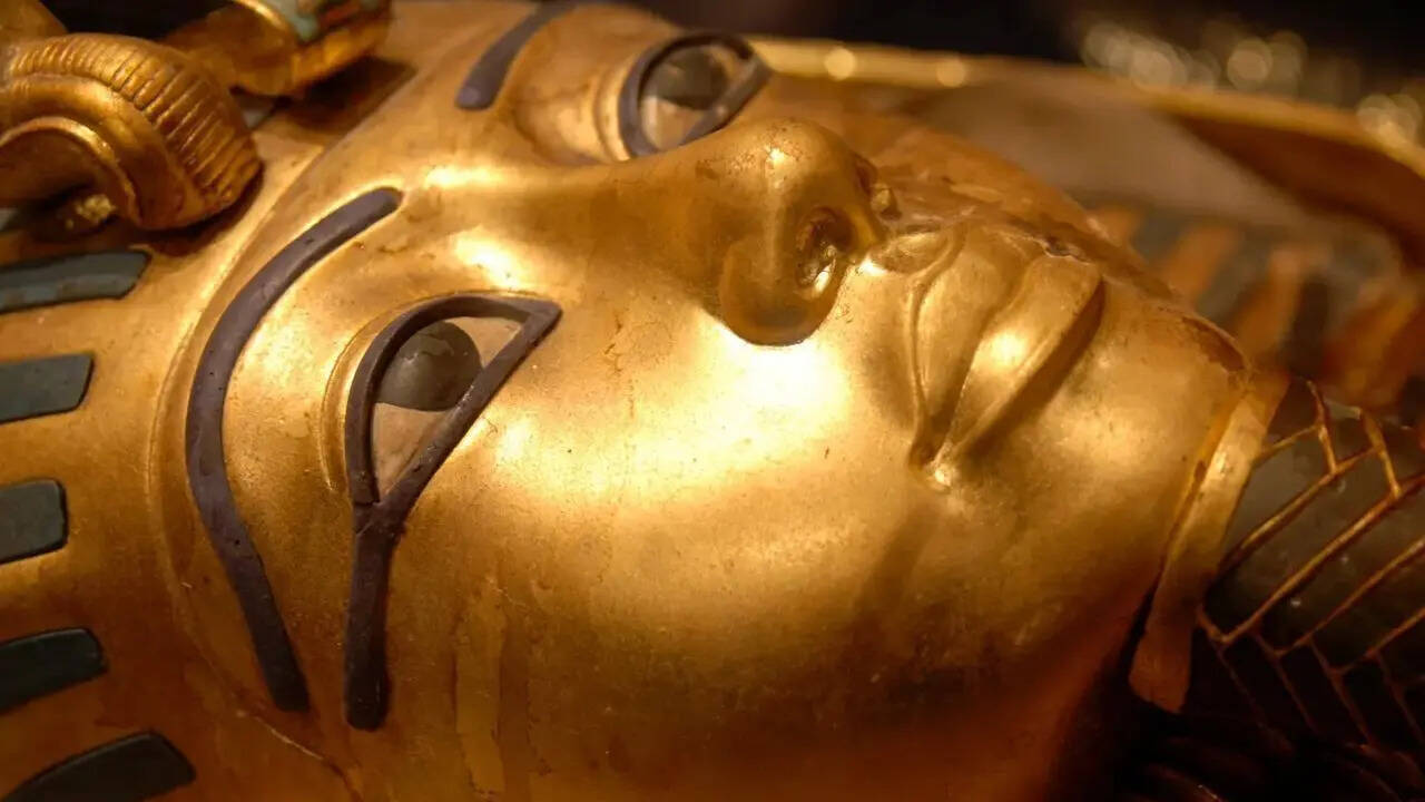 Was King Tut’s desert glass born from a cosmic explosion: New Zircon discovery sparks wild debate