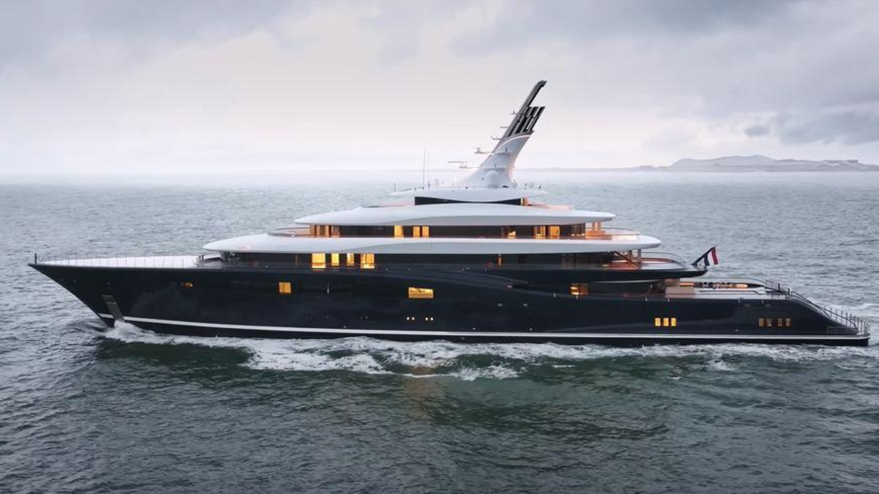 ​The world's first hydrogen-powered superyacht