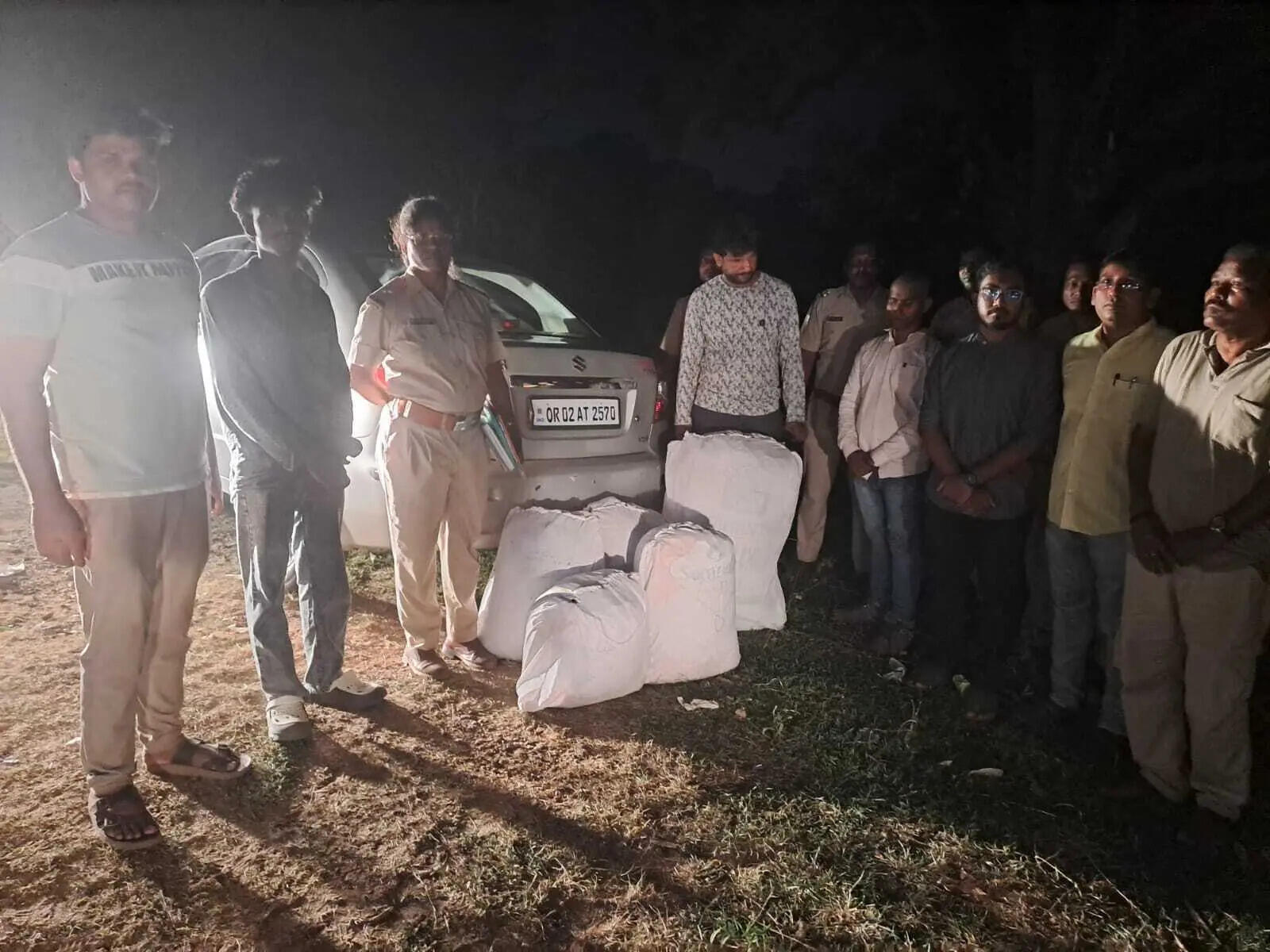 700a6a2e-8b94-47cb-9854-2471a91f0e41_04BhuRourkela_photo_two_arrested.jpg
