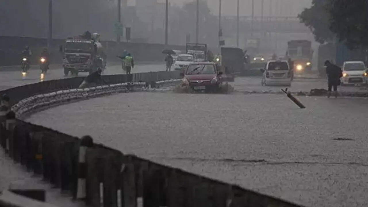 IMD weather alert: Heavy rain, thunderstorms forecast across multiple states this week