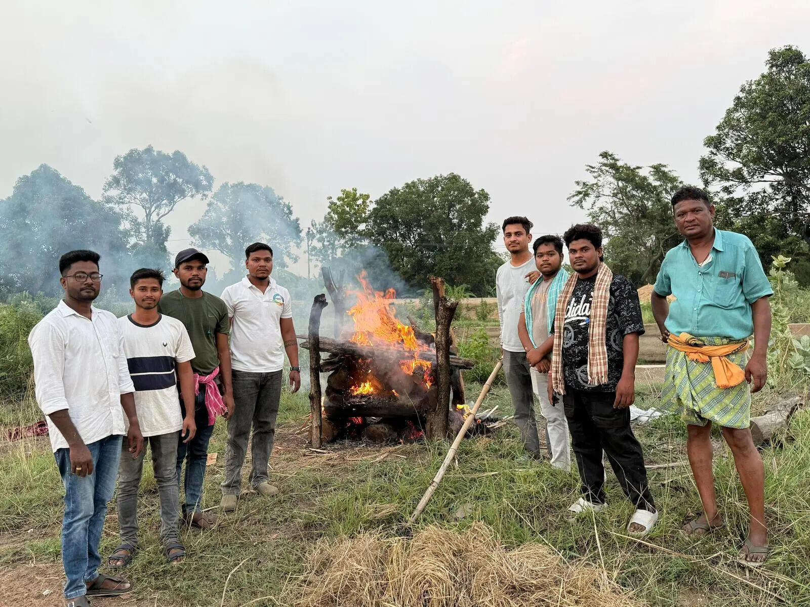 92bf1e63-2564-41cb-9629-1dc430df1882_05BhuRourkela_photo_body_of_helpless_woman_cremated.jpg