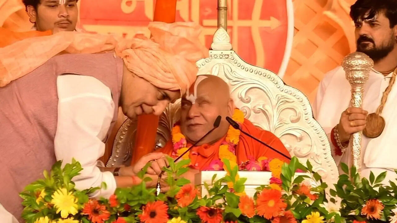 ‘PoK would be in India had Op Sindoor lasted 2 more days’: Spiritual leader Rambhadracharya