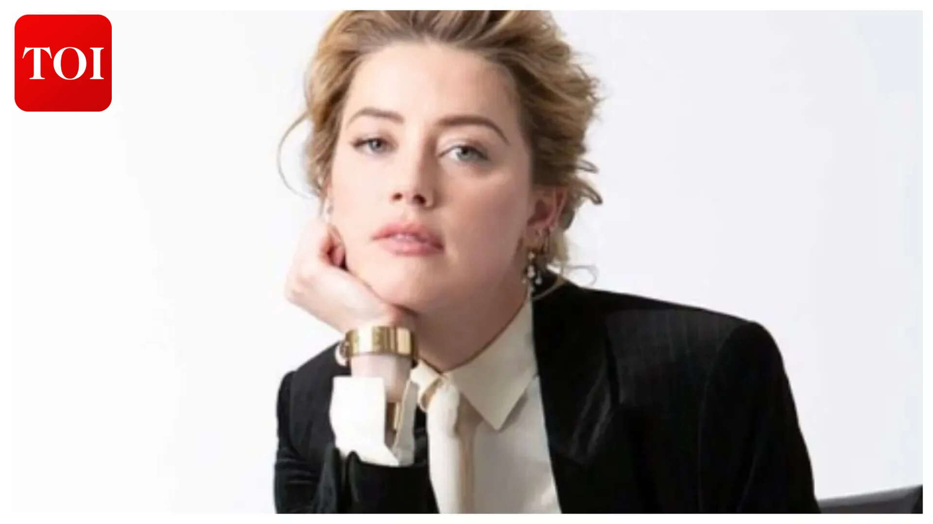 Amber Heard makes rare appearance with daughter - PICS
