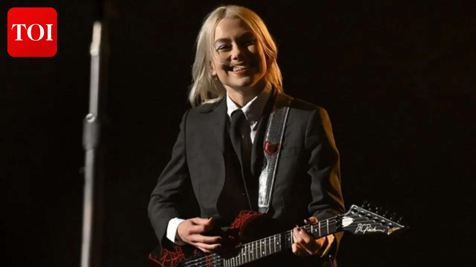 Phoebe Bridgers announces 2026 phone-free Lost Tour