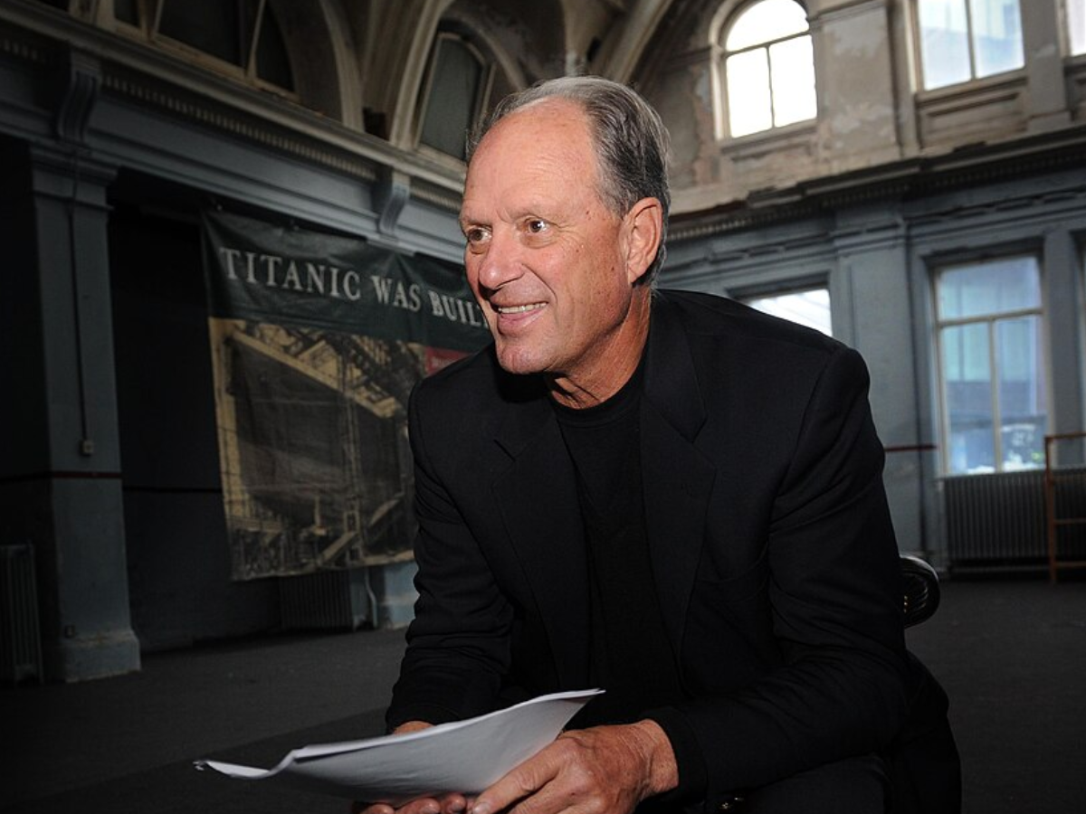 Dr Robert Ballard