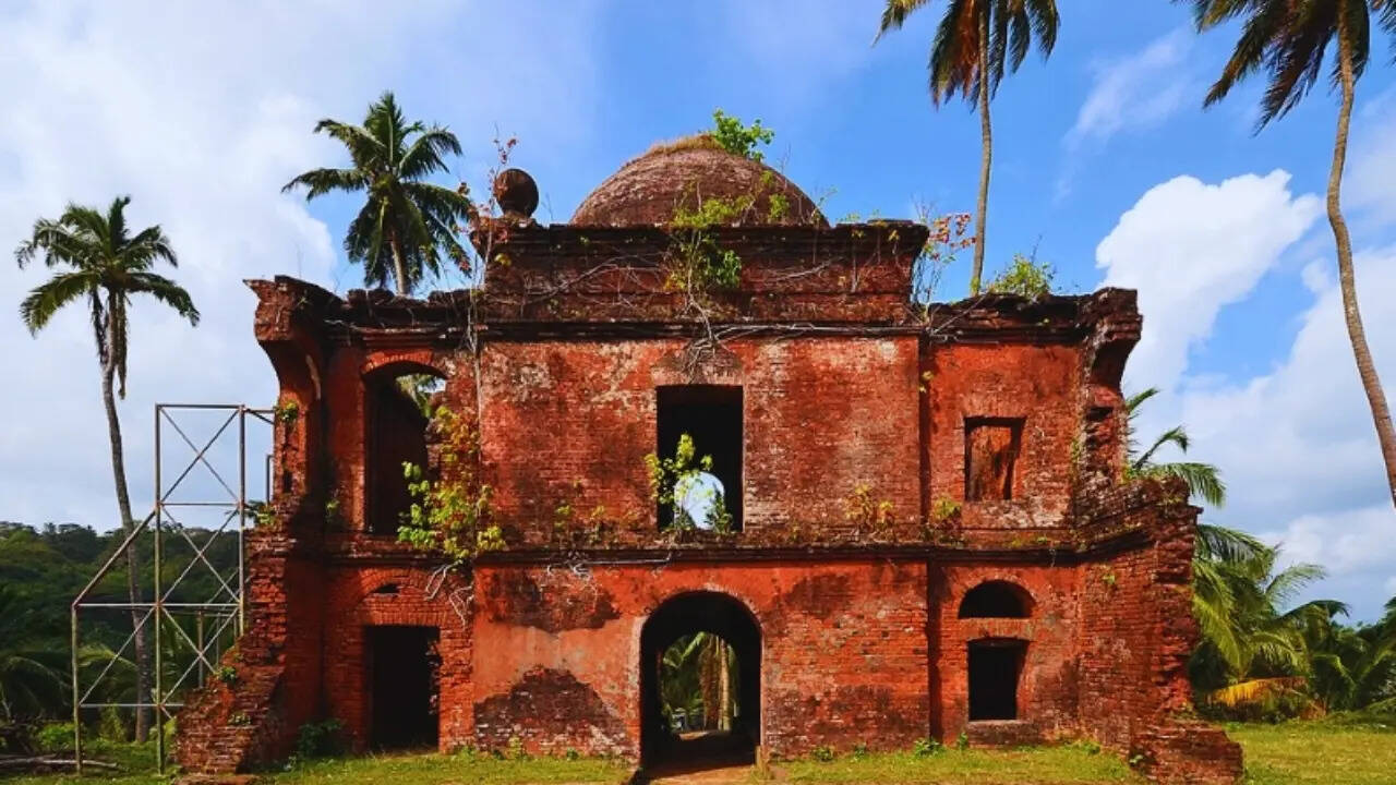 Famous gallows of the Viper Island