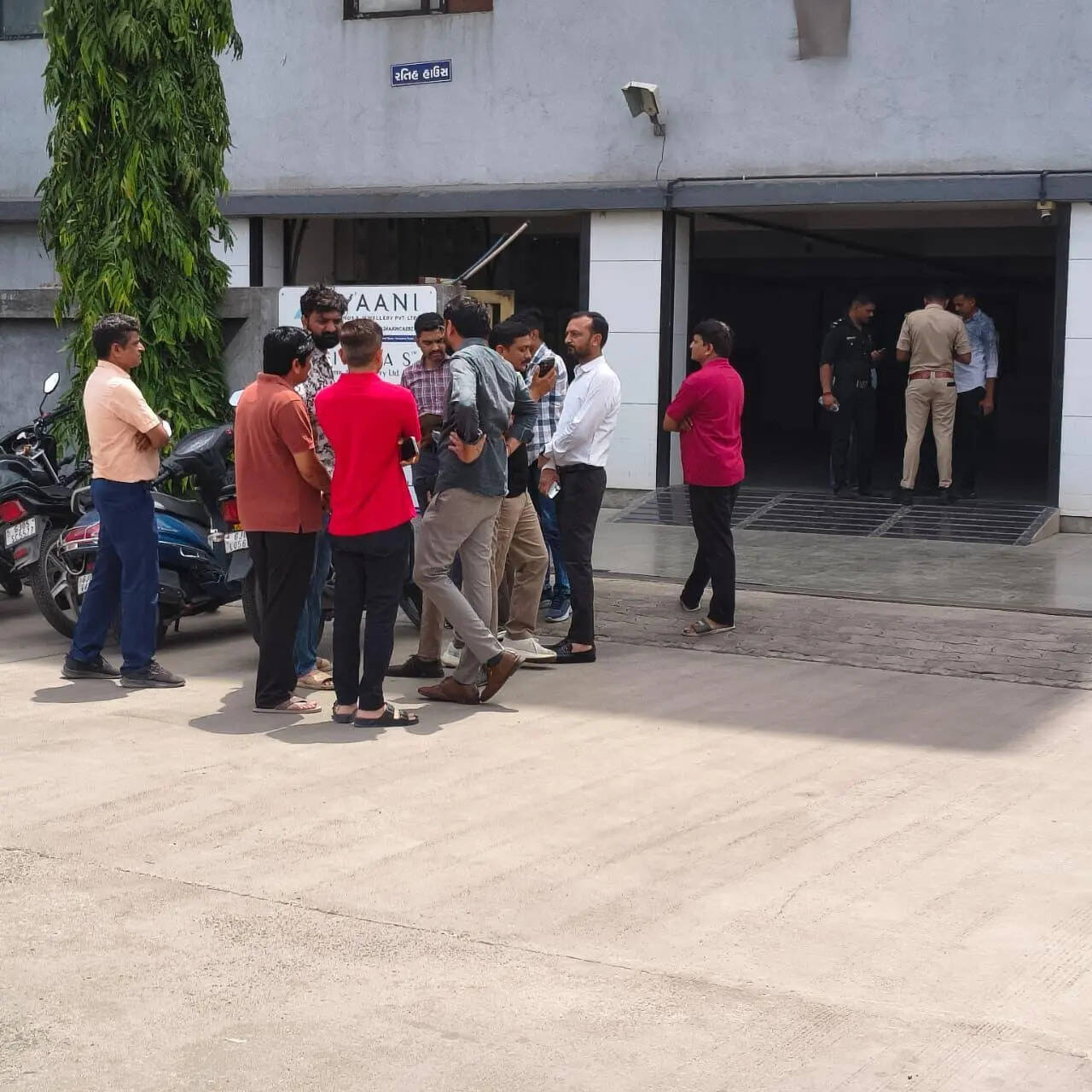 The basement of Ratih Jewels LLP on Surat’s Ashwini Kumar Road where the septic tanks were placed Ratih House (2).jpeg