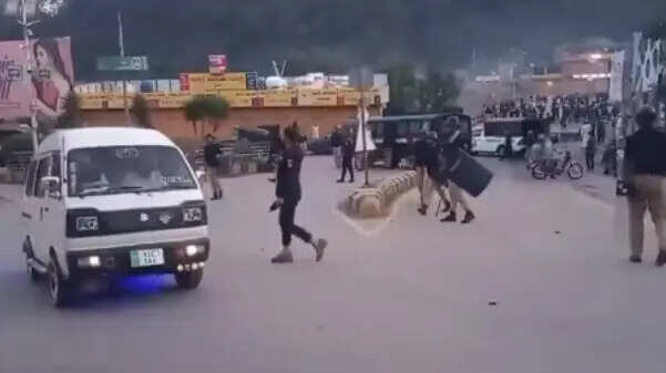 Clashes in PoK: Protest turns violent as three civilians amo