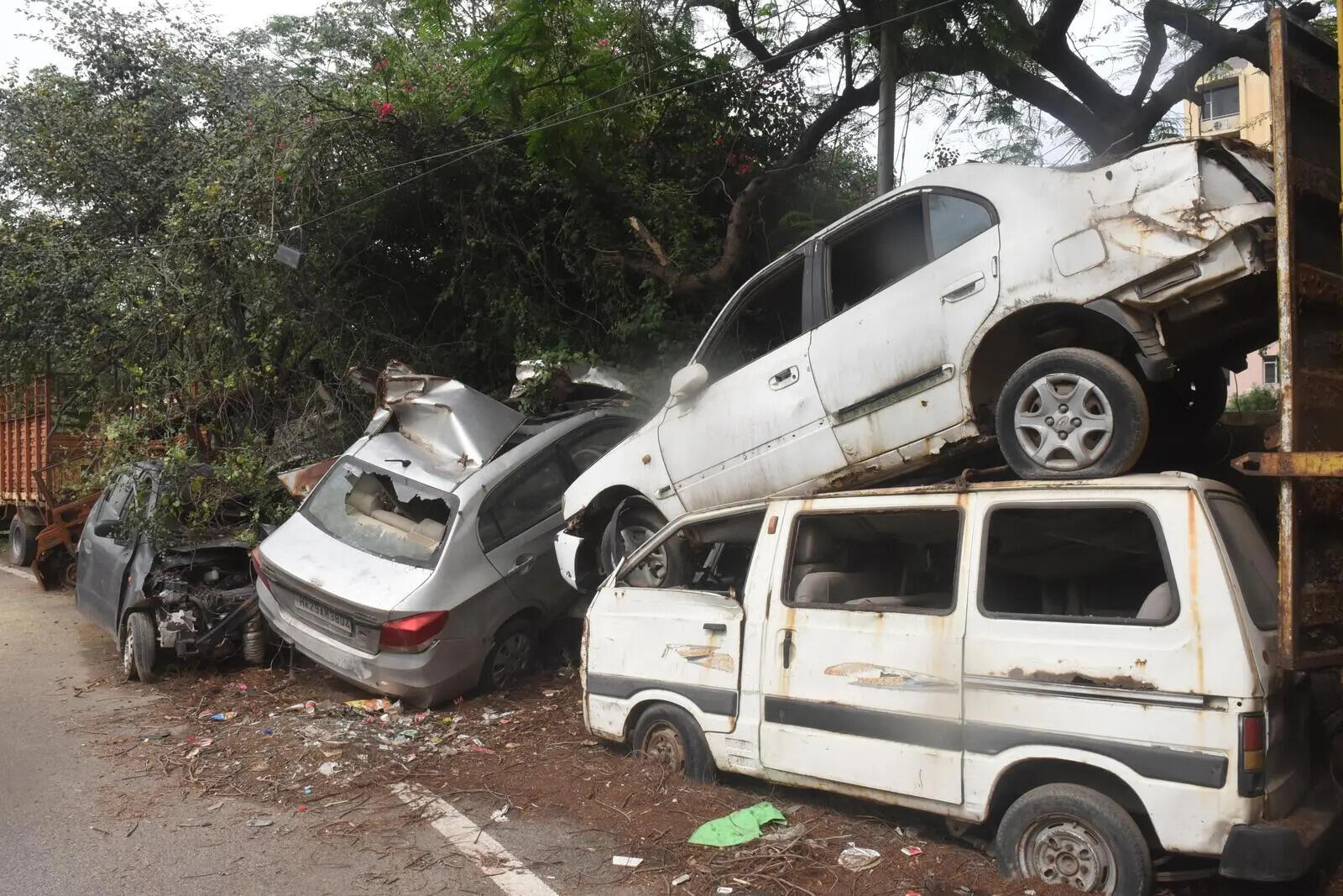3 Vehicles in Knowledge Park Turning into Piles of Junk 14.jpg