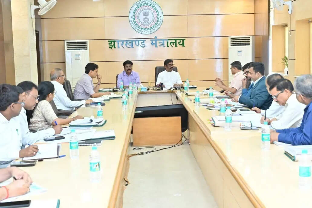 ec0991c2-4e93-4349-ad8c-b07d8931fe68_CM_Review_meeting_Drinking_water.jpeg