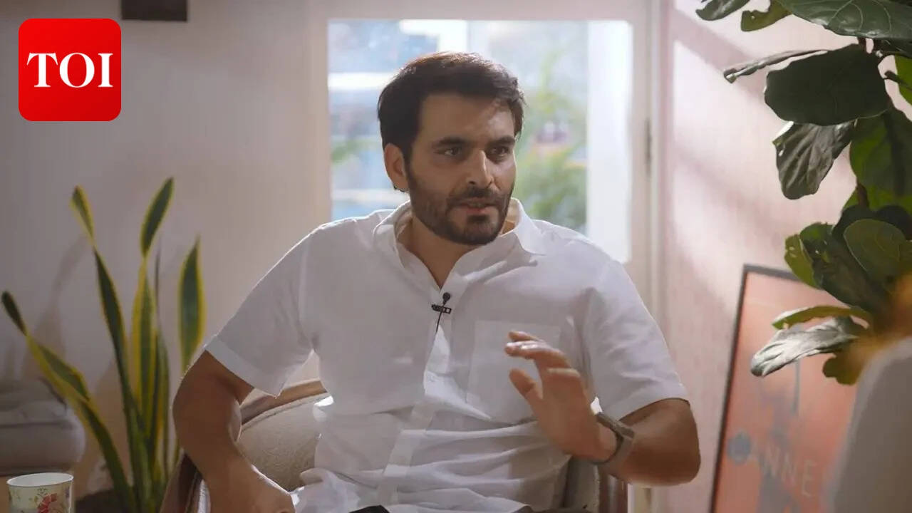 Manav recalls living on Rs 30 in a Mumbai chawl after leaving Kashmir