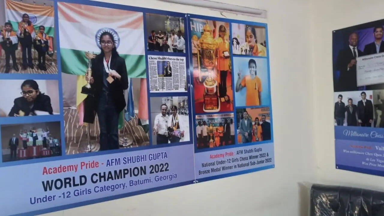 Shubhi Gupta on the wall of Prasenjit Dutta's academy (Special Arrangements)